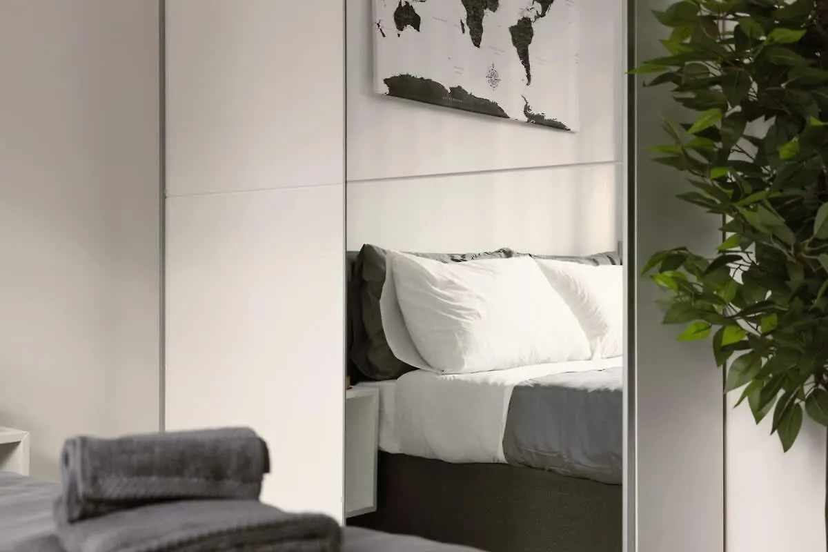 Daire San Siro Suite - Close To The Stadium And Fiera Milano