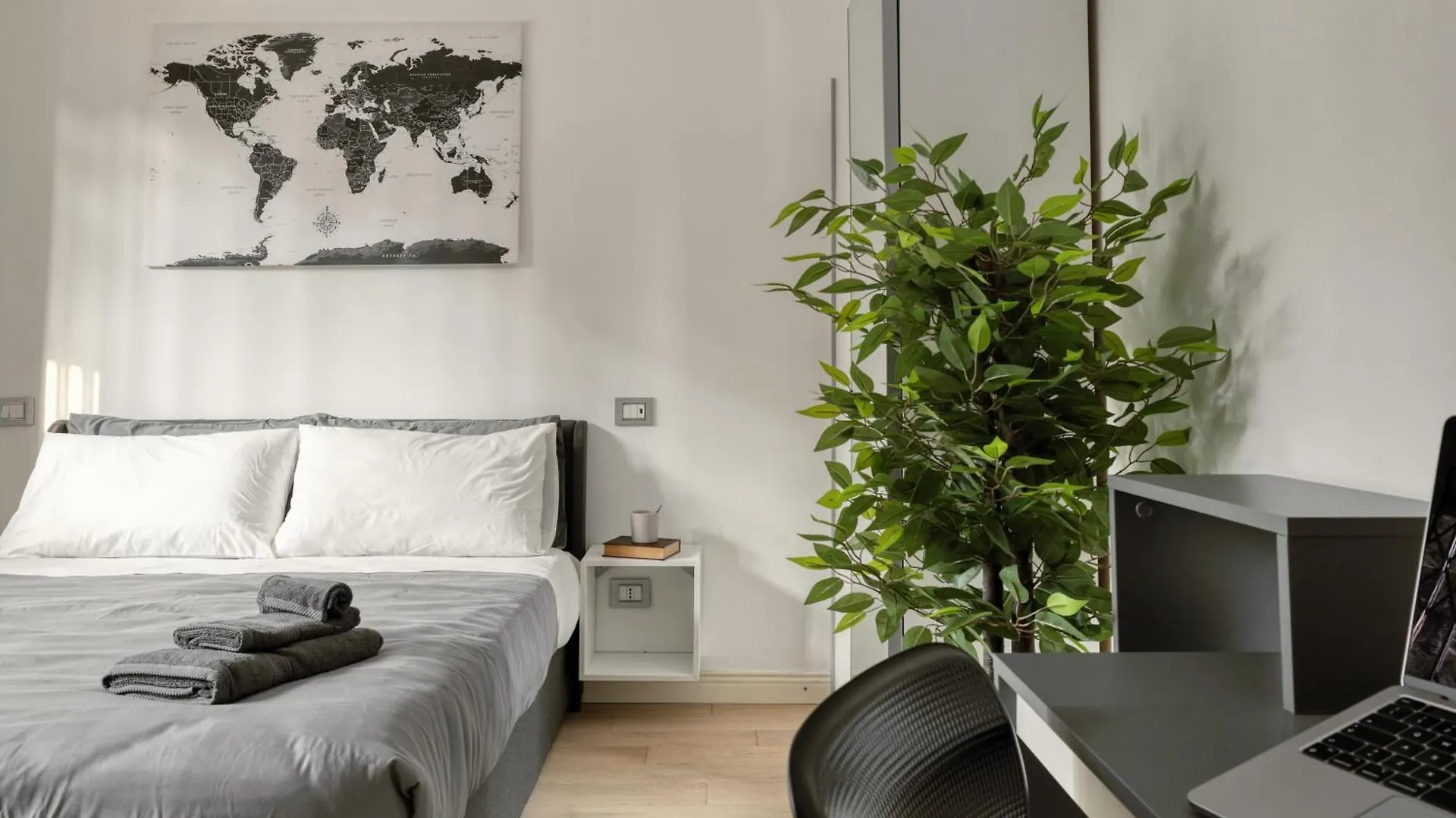 San Siro Suite - Close To The Stadium And Fiera Milan