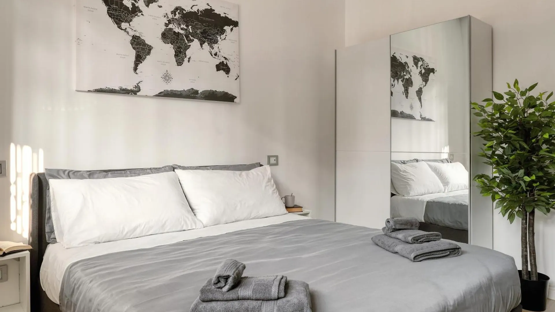 San Siro Suite - Close To The Stadium And Fiera Milan Italy